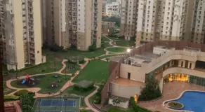 Independent Charming Studio with balcony Urban view - Image 4