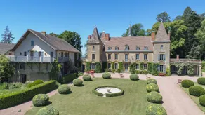Les chambres d'Hôtes du Château de Vaulx - Image 2