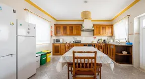 Local Guesthouse - Image 5