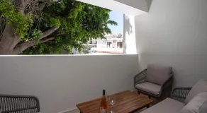 Vasi Luxury Apartment - Image 5