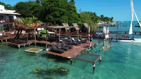 El Búho Lagoon Bacalar - Image 1