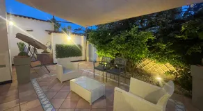 Sky & Green Luxury Apartment  - Image 5