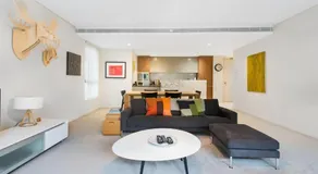 Leafy Inner City Apartment Camperdown - Image 3