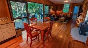 Whispering Valley Cottage Retreat - Image 2