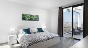 Modern Los Mojones Villa 3 Bedrooms All En-Suite Villa Berniente - Image 2