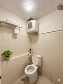 Apartemen Green Lake View Ciputat by GFROOM - Image 5