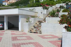 Apartment with pool and garage 100m from the sea in Villa Calista - Image 4