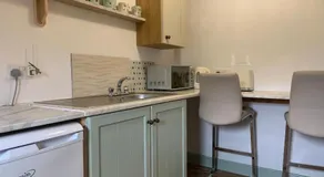 Farmhouse studio near Shrewsbury - Image 2