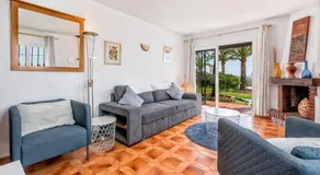 Appartement avec terrasse, internet haut débit et jardin | Vue jardin - Image 2