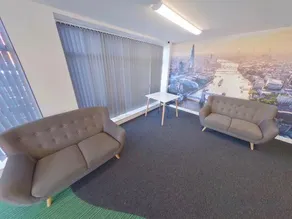 Signature House - Contemporary Studios in Coventry City Centre, free parking, by COVSTAYS - Image 4