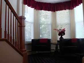A Cambridge House Inn - Image 2