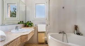 MAGNÍFICA RESIDENCIA - Image 2
