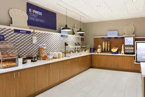 Holiday Inn Express Granby Northwest - Image 3