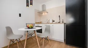 Studio 49 Apartment - Image 2