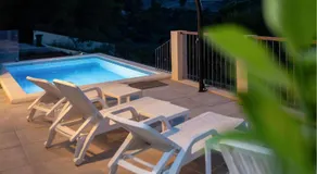 3 Bedroom Beautiful Home In Sutivan - Image 2
