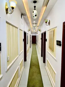 Nishaz Hotel & Suites - Image 2