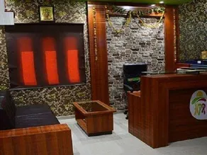 Hotel Paras Residency - Image 5