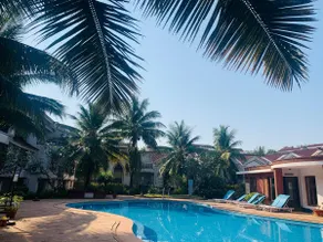 Pool View Cozy 1 BHK Apartment - Image 2