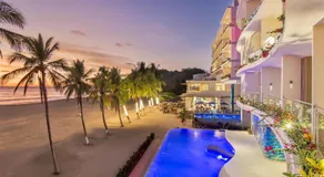 Clarita's Beach Bar & Resort - Image 2