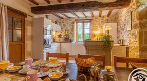 Évasion Romantique au Prieuré avec Jardin en Anjou, Petit-Déjeuner Inclus - FR-1-622-63 - Image 3