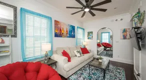 Poolside Hide-Away Palm Gardens - Image 2