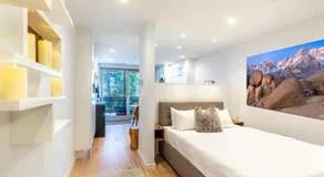Modern Hotel-Style Studio - Timber Creek Lodge #210 - Image 2