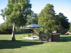 Opal Motel - Image 5