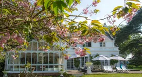 Cedar House Boutique B&B - Image 5