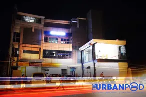 The Urban Pod Hotel - Image 5