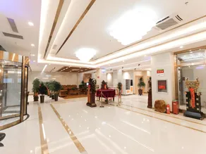 GreenTree InnZhangjiakou High-speed Railway Station Business Hotel - Image 4