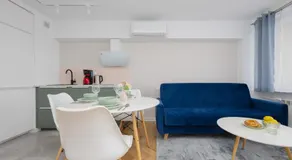 Salezego Apartment with Balcony near PGE Narodowy Warsaw by Noclegi Renters - Image 4