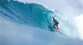 Surf Trip Maldives - Image 2