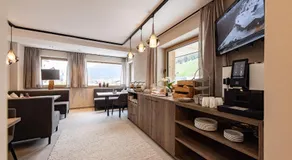 Kristall Apartments - Image 3