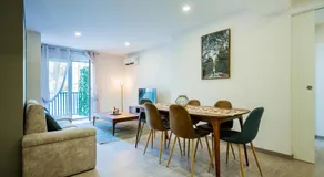 Exclusive quietness in the heart of Madrid with Public Parking, Breakfast, 2 bathrooms - Image 3