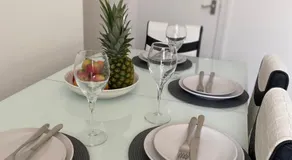 Cosy Cheerful 2 Bedrooms Near Piccadilly, Etihad Stadium Sleeps up to 5 - Image 5