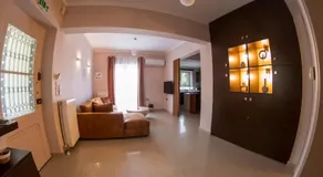 Jo's Apartment - Image 2