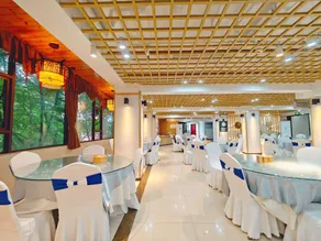 Manzhou Hotel (Yibin Changning Bamboo Sea Branch) - Image 4