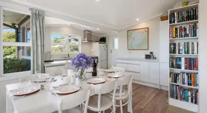 Wharewaka Hideaway - Wharewaka Holiday Home - Image 3