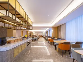 Vienna International Hotel Qingdao West Coast Yinzhu Metro Station - Image 3