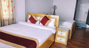 Sarangkot Mountain Lodge - Image 2