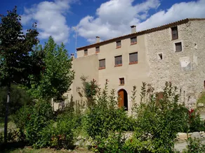 Quaint Cottage in Costa Dorada with Swimming Pool - Image 2