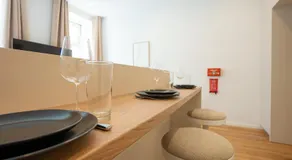 Elegant studio with king-size bed Self check-in - Image 3