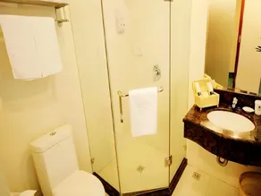 GreenTree Inn Xuzhou High Speed Railway Zhangqian Square Business Hotel - Image 3