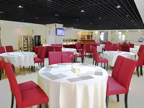 Greentree Tangshan Nanhu Jindi Business Hotel - Image 4