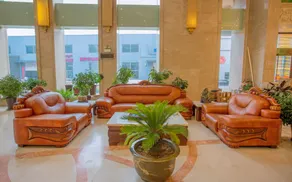 Huitong Business Club - Image 5