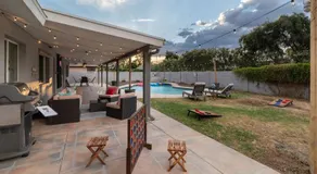 Spacious Scottsdale Getaway with Pool - Image 4