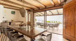 Luxe Cote Stay- Elegant Villa - Image 4