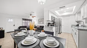 Sunny 3BR Oasis Water View 2 TVs Beach Gear Fenced Yard Pet Friendly - Image 2