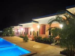 At night Airport Resort - Image 2