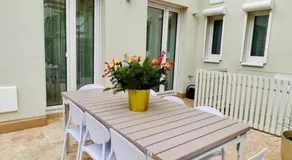 Large apartment with terrace - very central NEW - Image 5